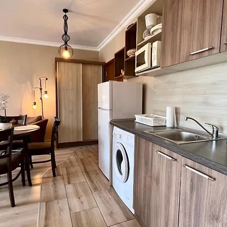 Bratanov Asteria Family Апартаменты *