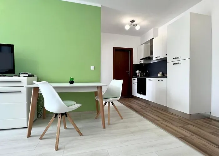 Bratanov Asteria Family *