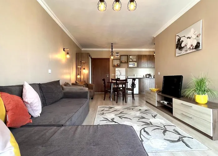 Bratanov Asteria Family Apartment