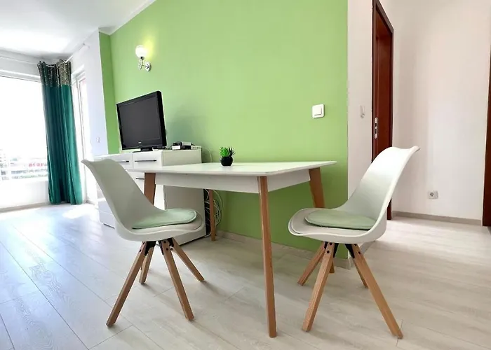 Bratanov Asteria Family *