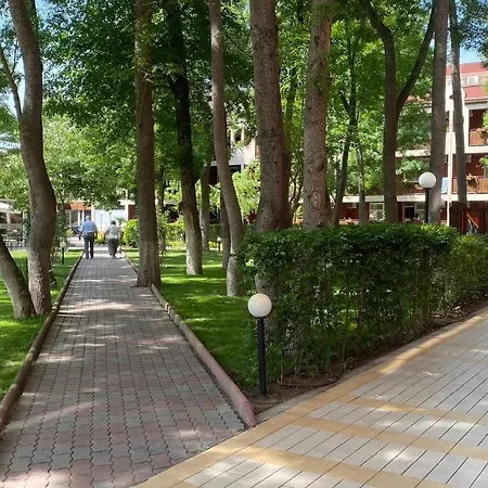 Bratanov Asteria Family Апартаменты *