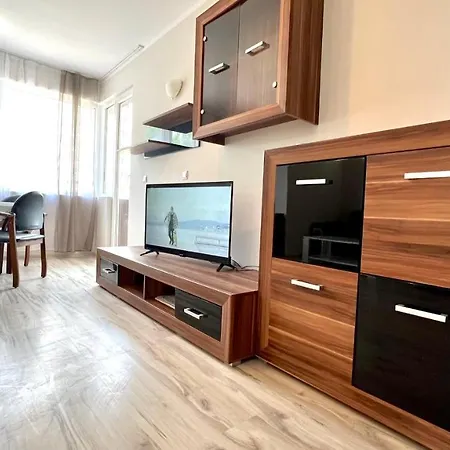 Apartament Bratanov Asteria Family