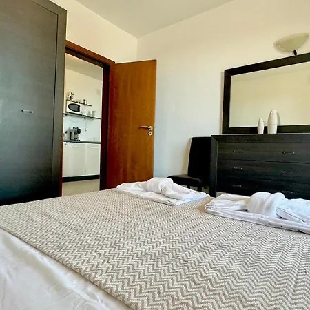 Bratanov Asteria Family Апартаменты *