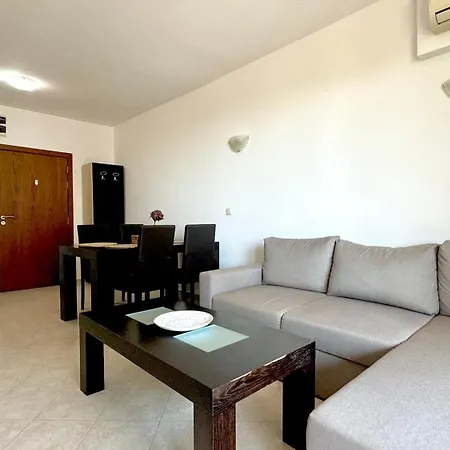 Bratanov Asteria Family Apartamento