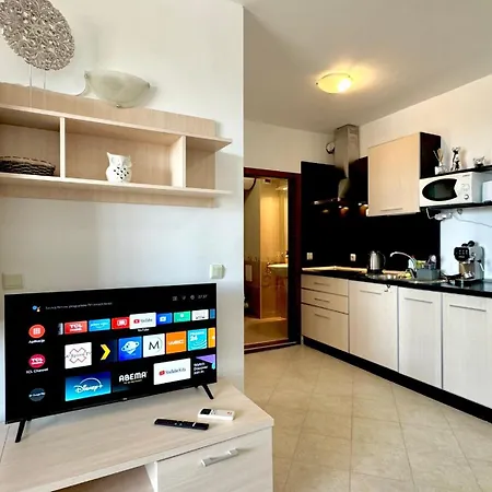 Bratanov Asteria Family Апартаменты *