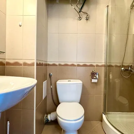 Bratanov Asteria Family 아파트