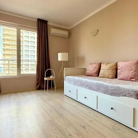 Bratanov Asteria Family Апартаменты