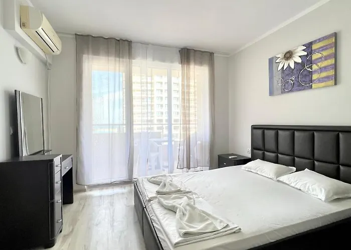 Bratanov Asteria Family