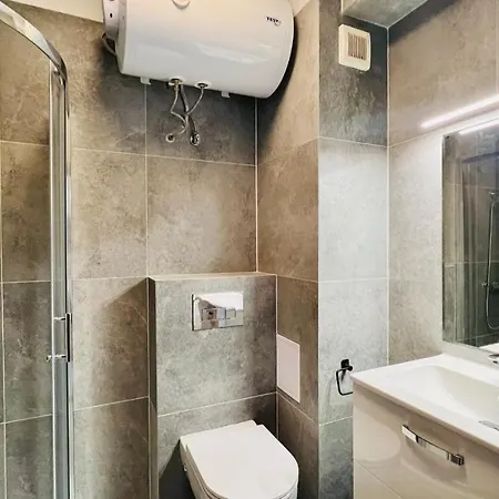 Bratanov Asteria Family Napospart