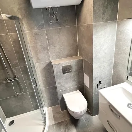 Bratanov Asteria Family Apartman