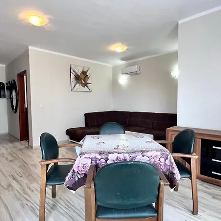 Bratanov Asteria Family * Napospart